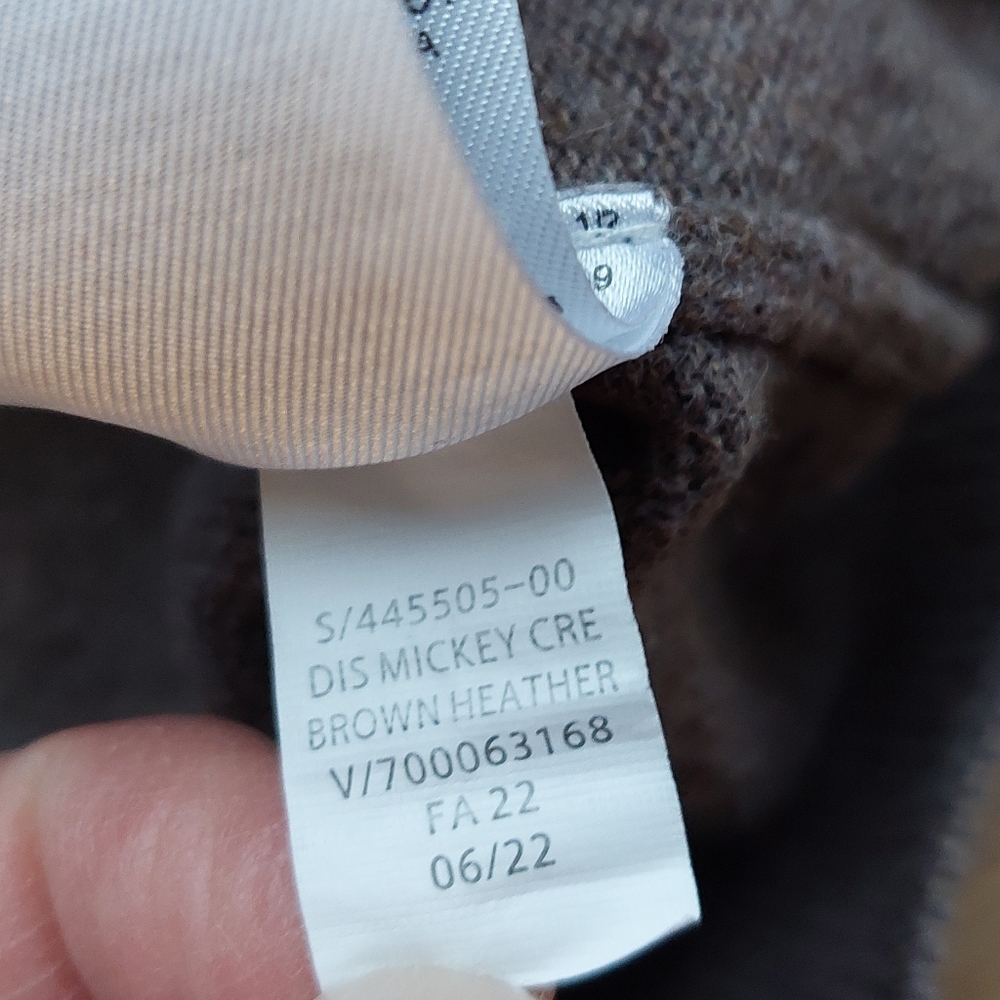 Gap (v)guc Mickey sweater 5t - Picture 10 of 16